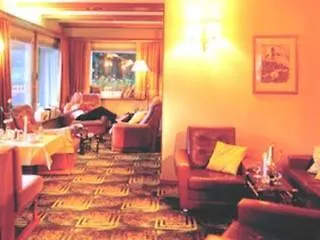 Alfa Hotel 2*
